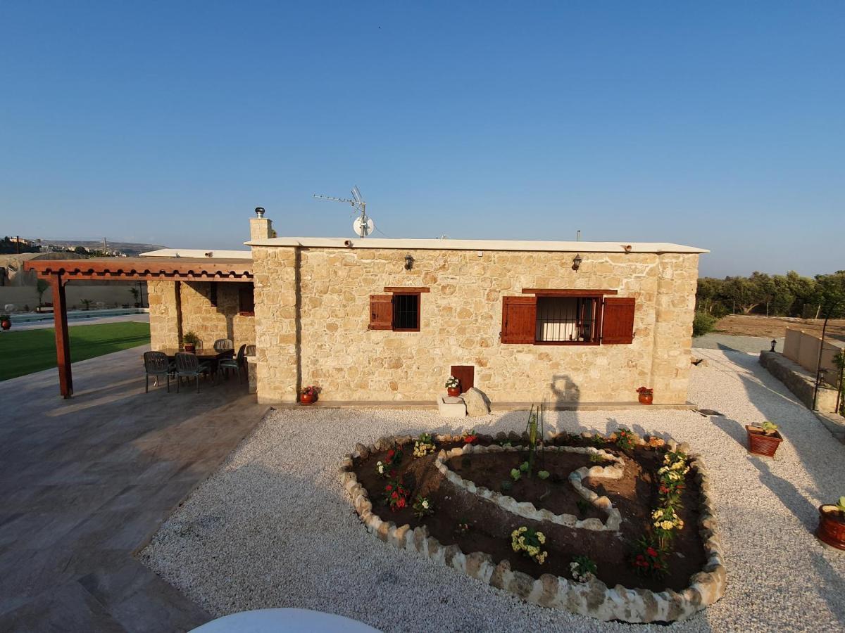 Villa Yioukkas Paphos 外观 照片
