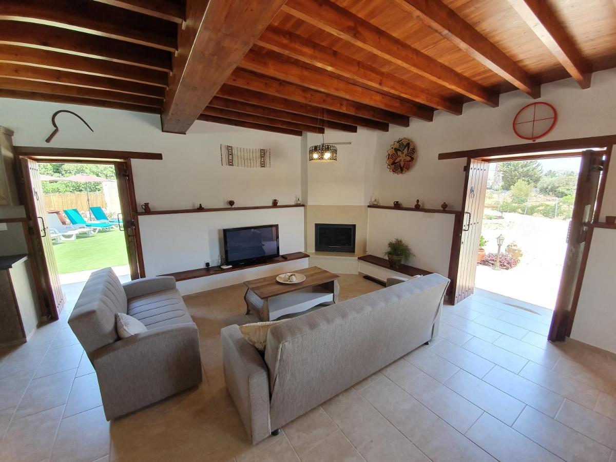 Villa Yioukkas Paphos 外观 照片