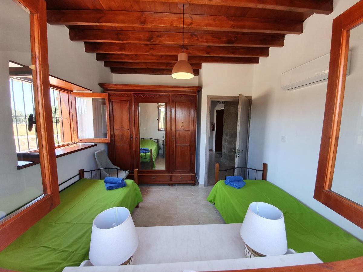 Villa Yioukkas Paphos 外观 照片