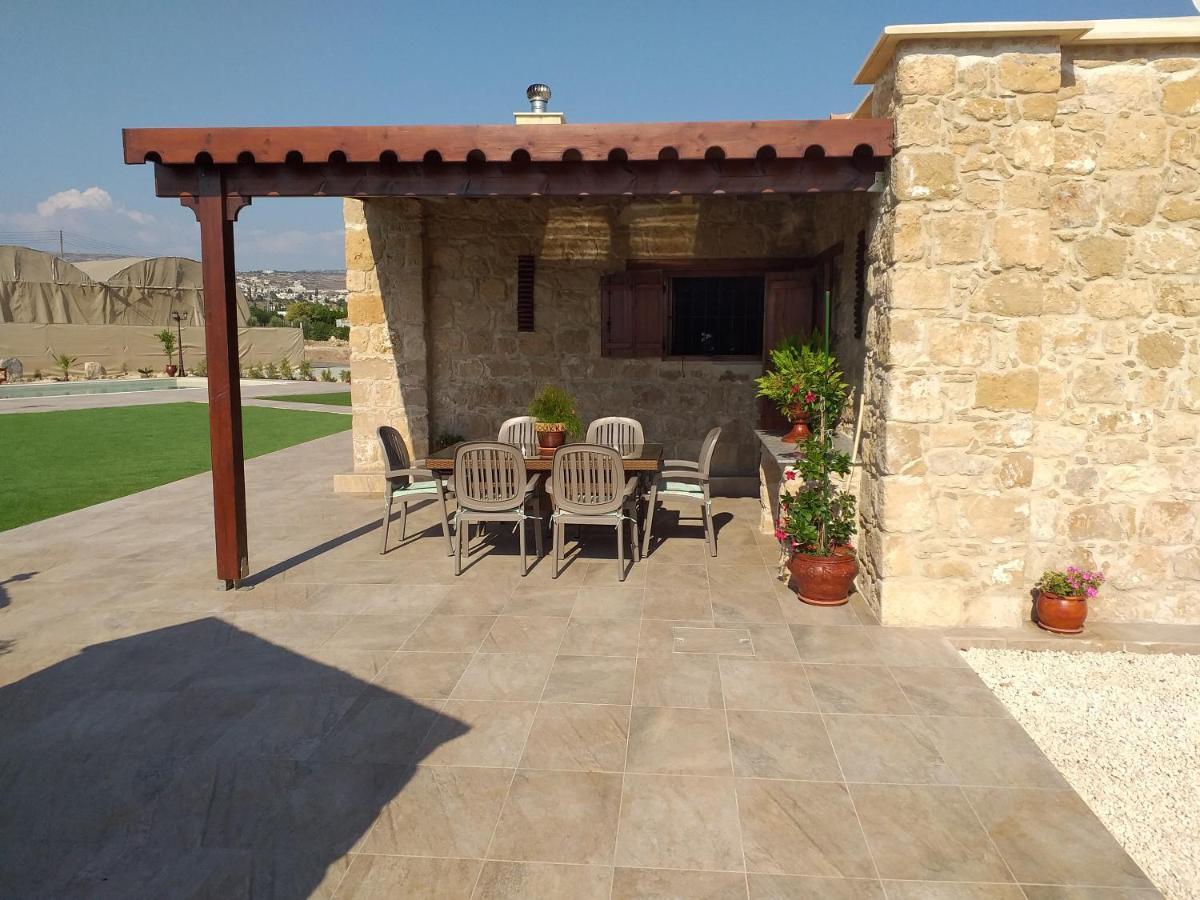 Villa Yioukkas Paphos 外观 照片