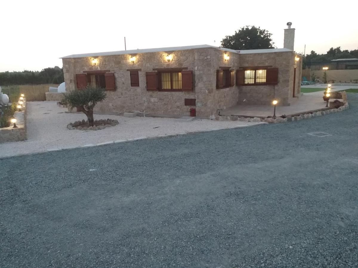 Villa Yioukkas Paphos 外观 照片